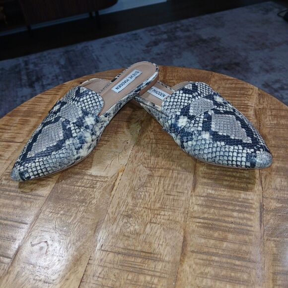 Steve Madden Fuax SNAKESKIN Pointed Toe SlipOn Mule Loafer Flats Sz 7 Comfort - Picture 7 of 11